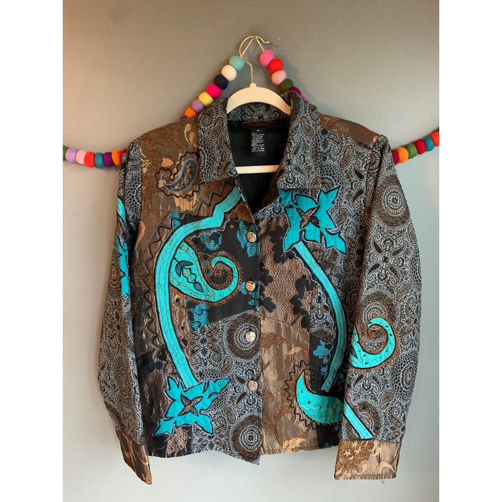 VTG 90s patchwork paisley jacket by Entice